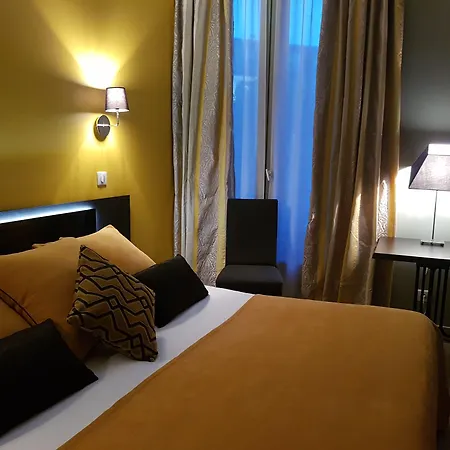 Hotel D'argenson 4*