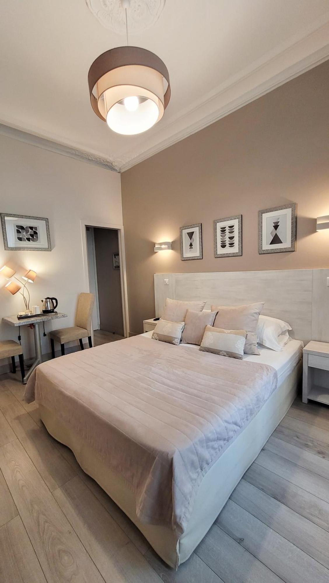 Hotel D'argenson Parigi